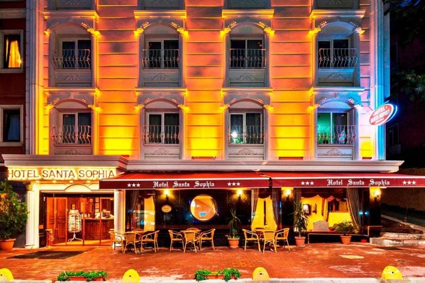 هتل سانتا لوسیا (Santa Lucia Hotel)